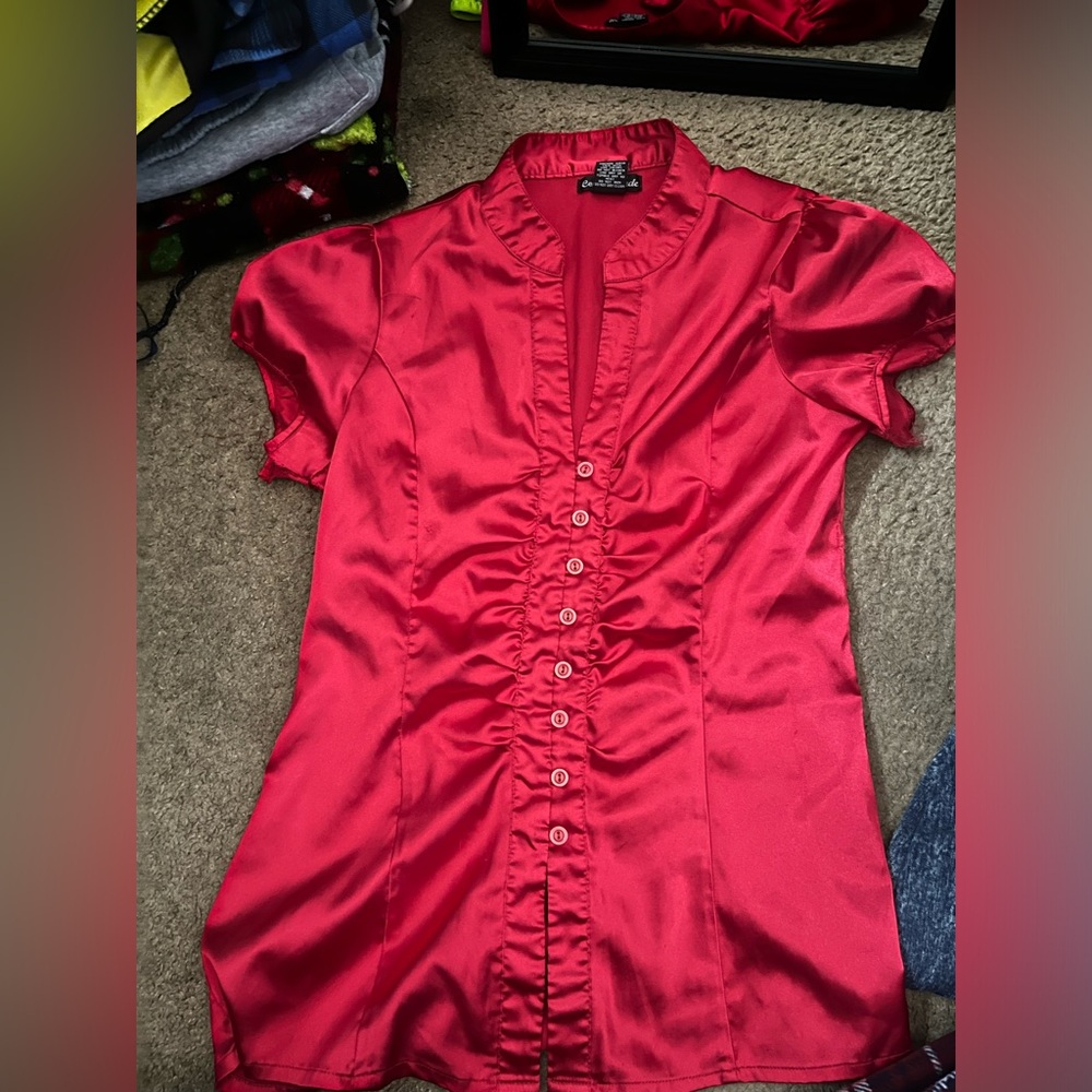 Metalic Red button-up M